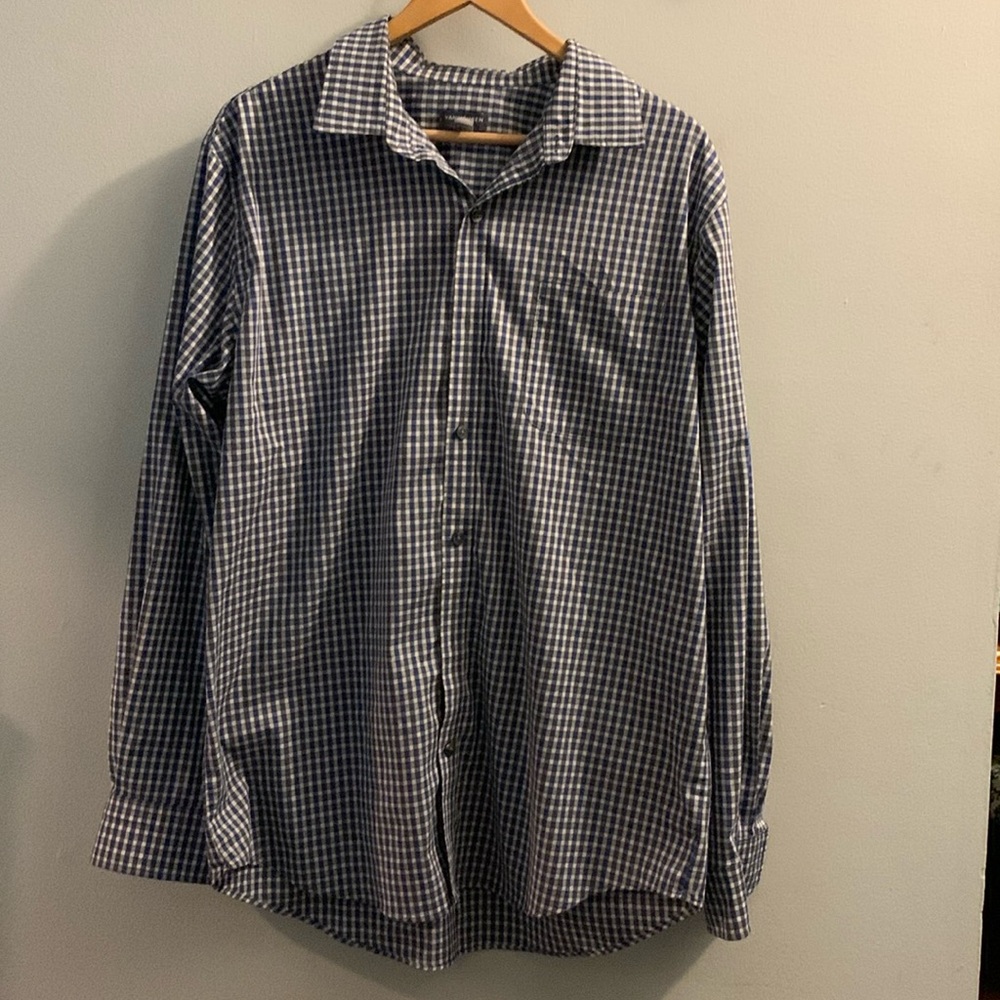 Can Heusen Flex Button Down